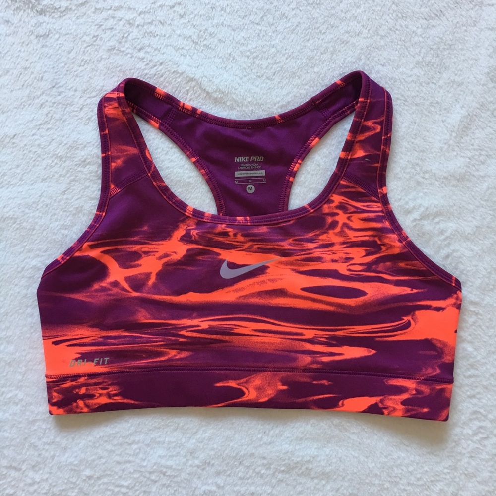 NWOT Nike Pro Bra